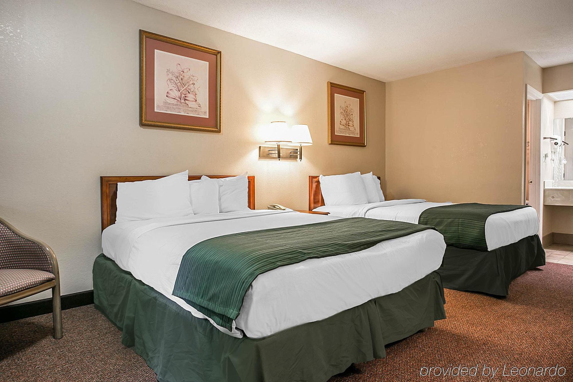 Rodeway Inn Augusta Bagian luar foto