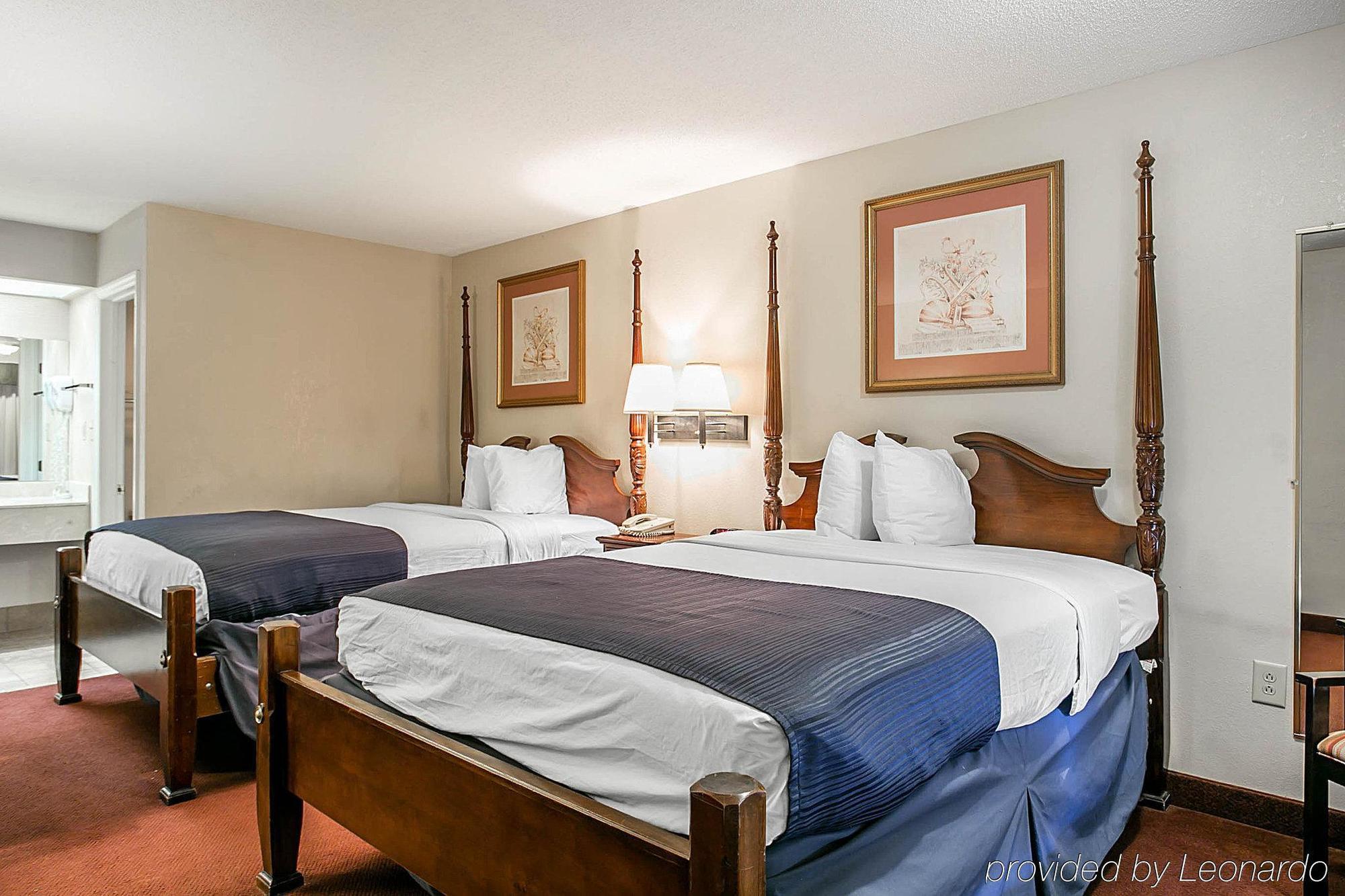 Rodeway Inn Augusta Bagian luar foto
